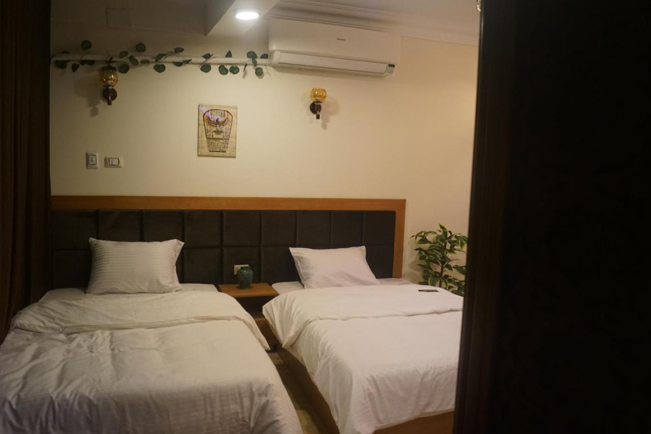 Kafret el-Gabal Draz Pyramids View Bed & Breakfast المظهر الخارجي الصورة