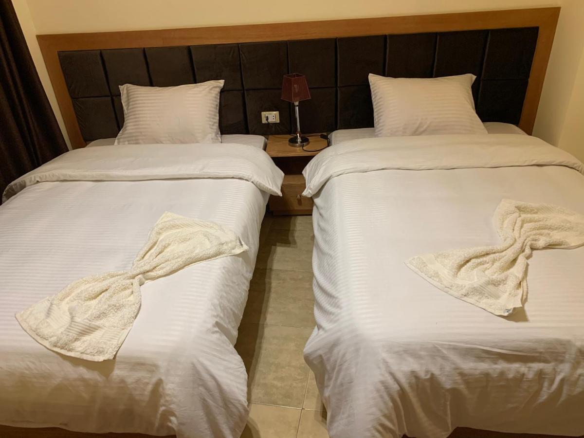 Kafret el-Gabal Draz Pyramids View Bed & Breakfast المظهر الخارجي الصورة